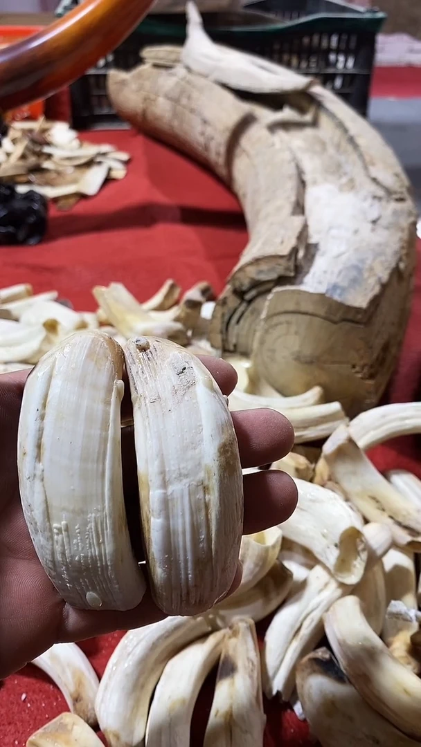 泥塑小把玩件摆件