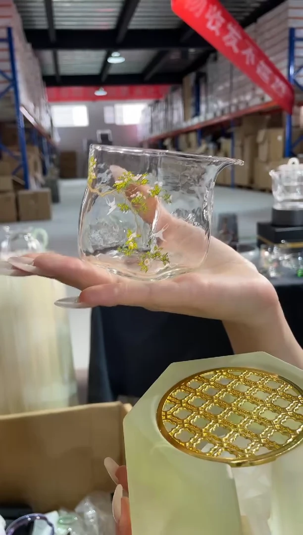 遇器梨花白燕四方公杯