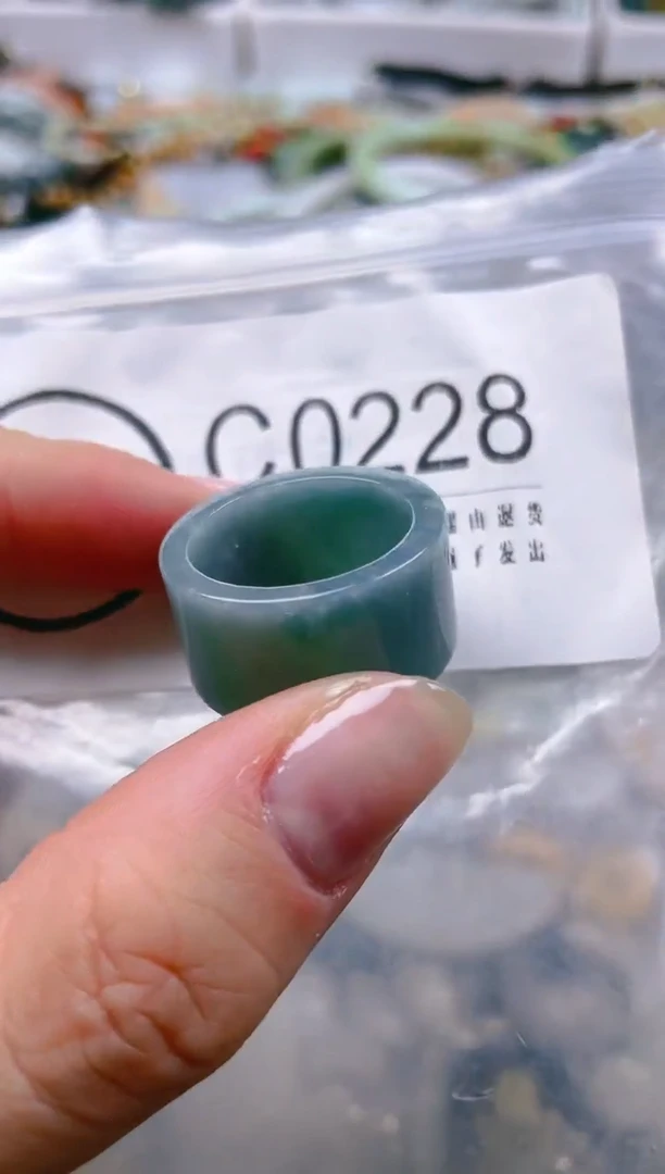 【闪购商品】翡翠颈饰未镶嵌18/C/翡翠A货一图一物