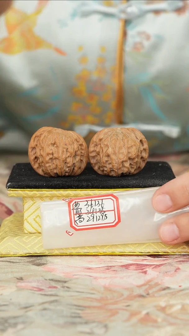 【闪购商品】文玩核桃把件磨盘