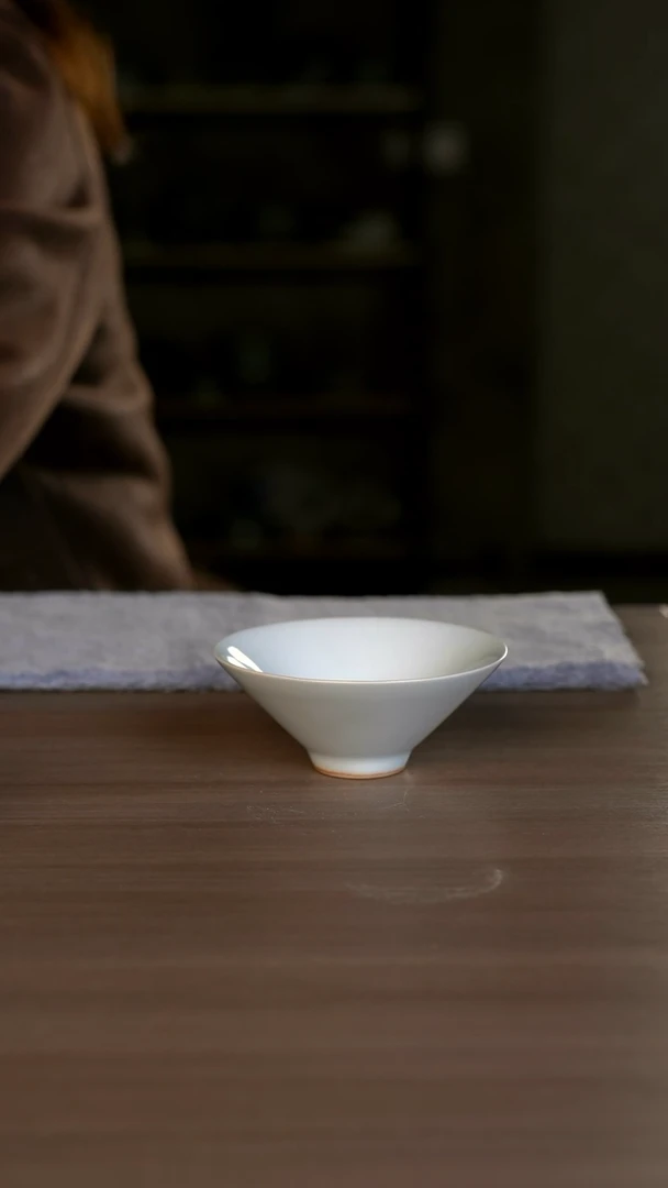 【闪购商品】杯月白斗笠杯一级