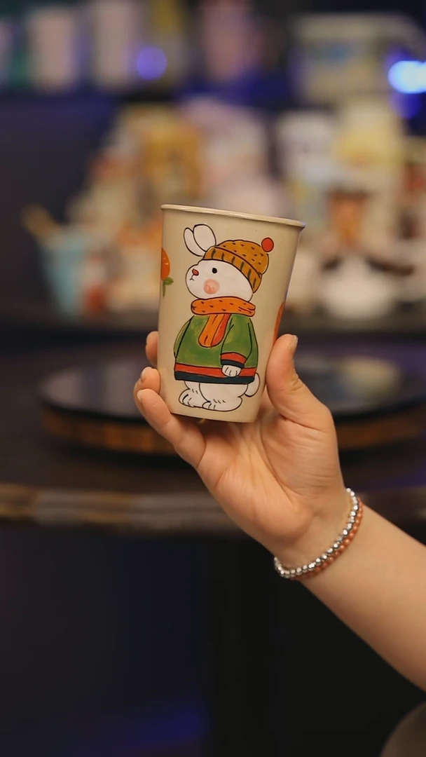 【闪购商品】摆件景德镇釉下彩绘设计师款式陶瓷