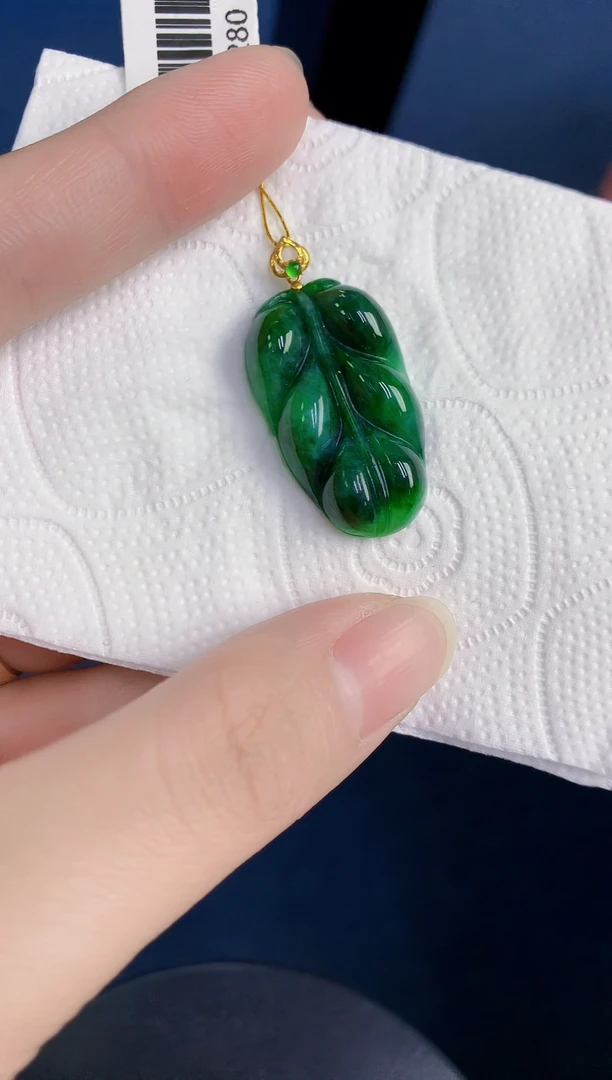 颈饰18K金镶嵌翡翠天然翡翠缅甸A货