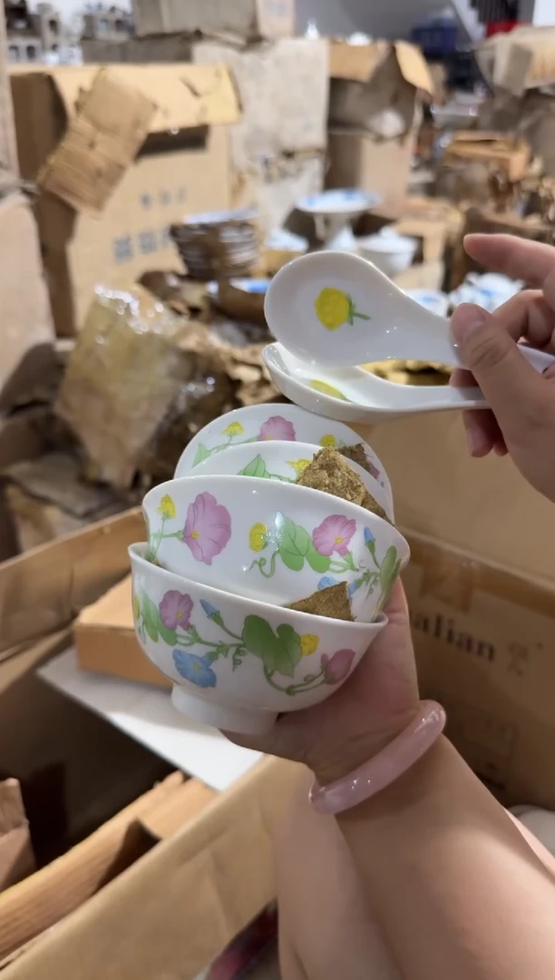 摆件两碗两茶碗两勺子微瑕请慎拍