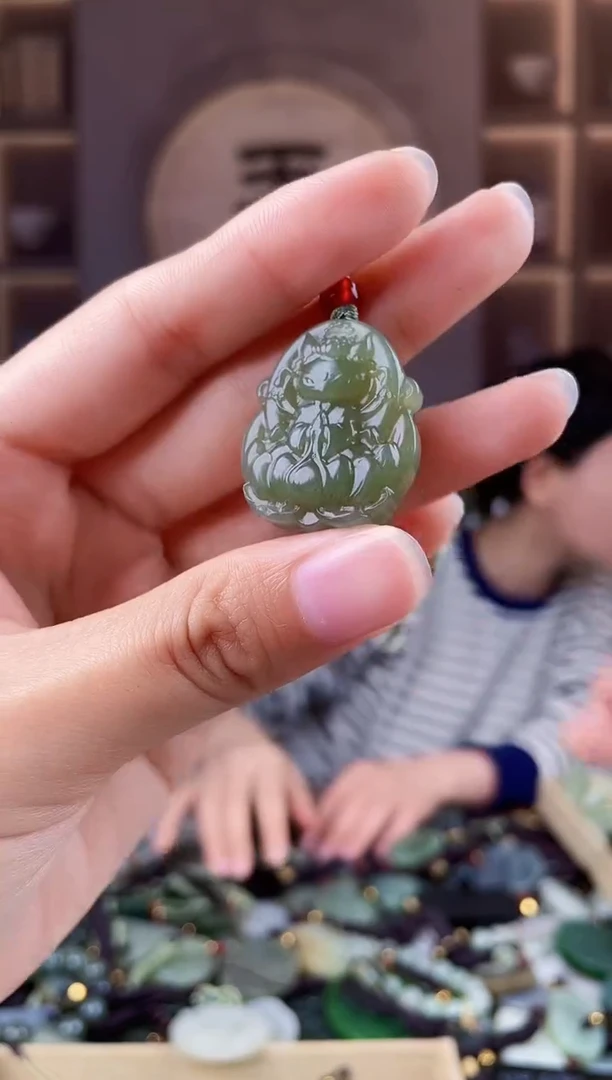 未镶嵌和田玉挂件拍一发一，拍一发一，