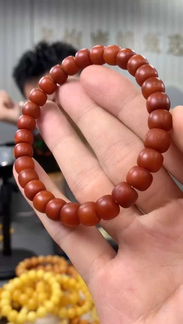 【闪购商品】琥珀裸石未镶嵌手串