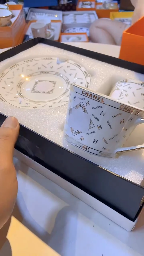 鸿辉家品牌瓷器，京东包邮！