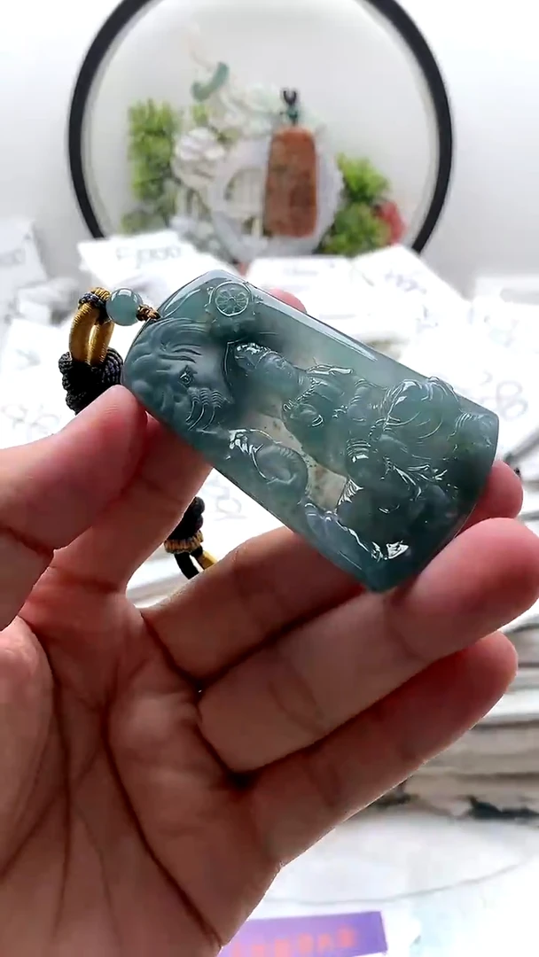 颈饰未镶嵌翡翠普贤