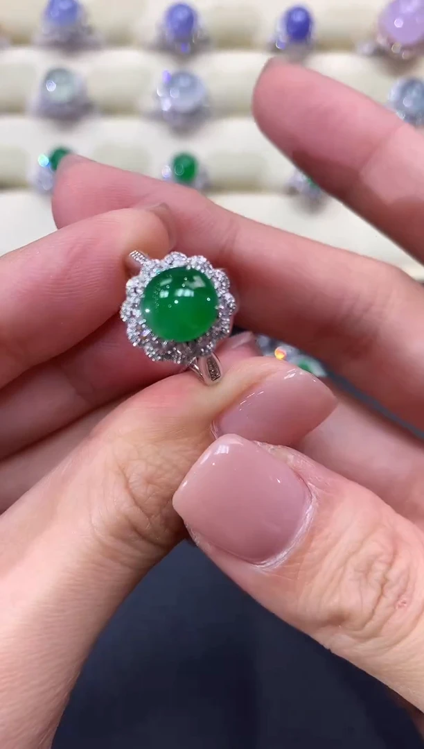 【闪购商品】翡翠戒指18K金镶嵌a105