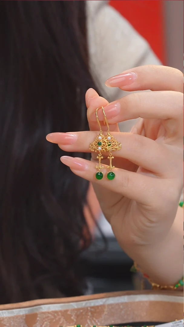 【闪购商品】翡翠耳饰18K金镶嵌多样性发@@Q2742