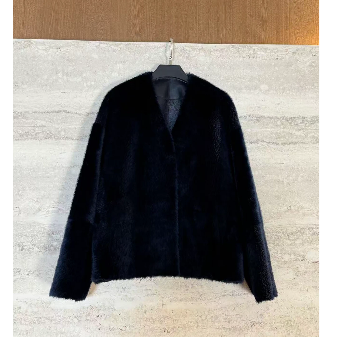 TANTAN 时尚轻奢秋冬V领短款羊皮外套3846