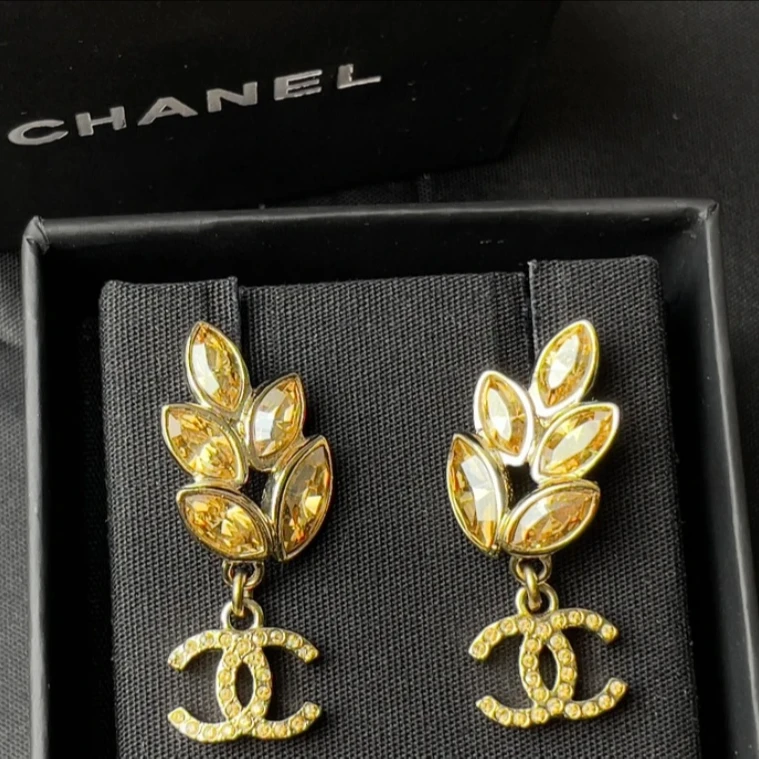 未使用 Chanel/香奈儿 满钻麦穗双C耳环/奢品