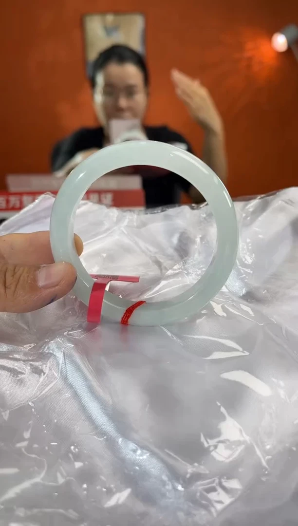 未镶嵌手镯翡翠翡翠手镯