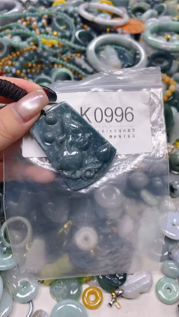 翡翠未镶嵌颈饰/K/翡翠A货一图一物
