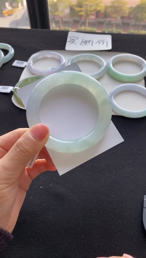 【闪购商品】翡翠手镯（圆镯）未镶嵌55圆条--不退不换