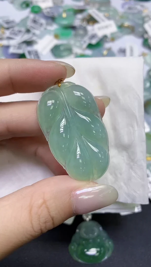 颈饰18K金镶嵌翡翠天然缅甸翡翠A货百元以上9元证书费自理