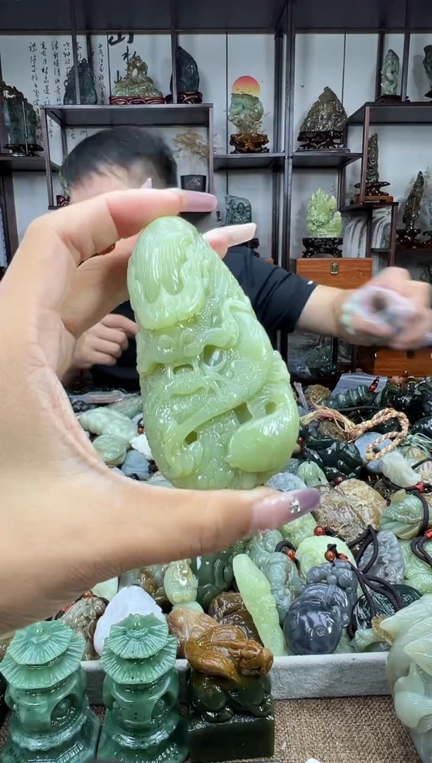 未镶嵌和田玉把件1