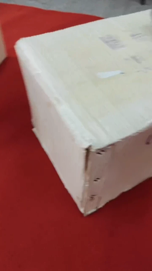 【闪购商品】05整捆金腰带千张连号 保真