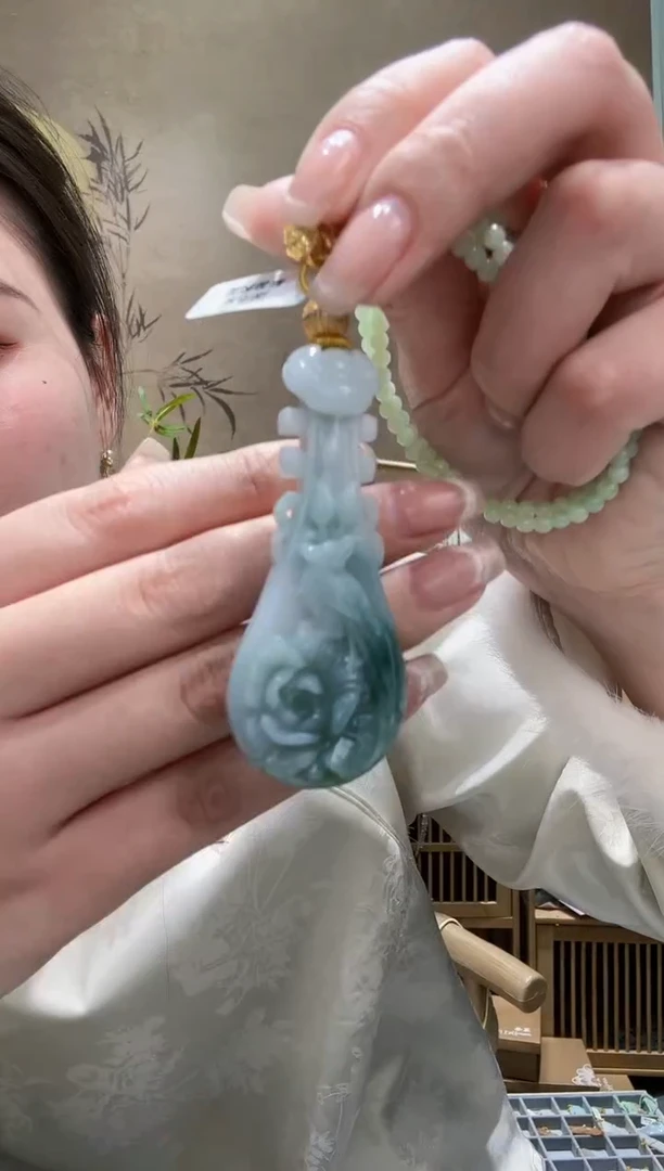 【闪购商品】翡翠颈饰未镶嵌吊坠