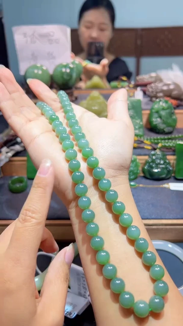 颈饰未镶嵌和田玉（碧玉）1多样性发一