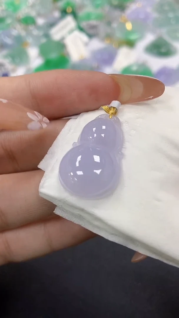 颈饰18K金镶嵌翡翠a货假一赔三支持复检百元上9元证书费自理