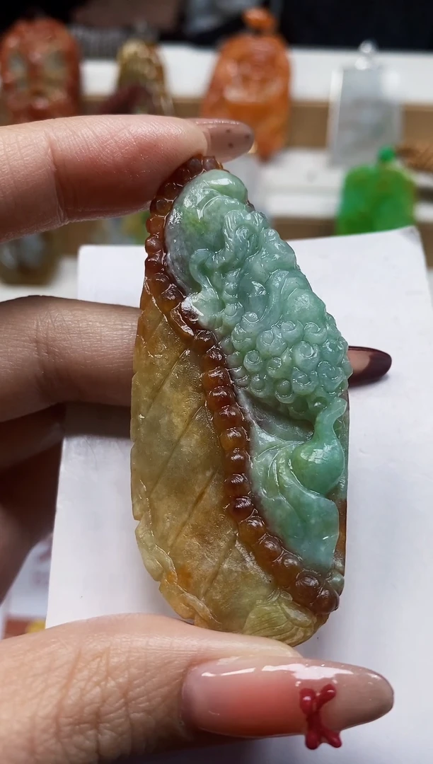 颈饰未镶嵌翡翠翡翠A货