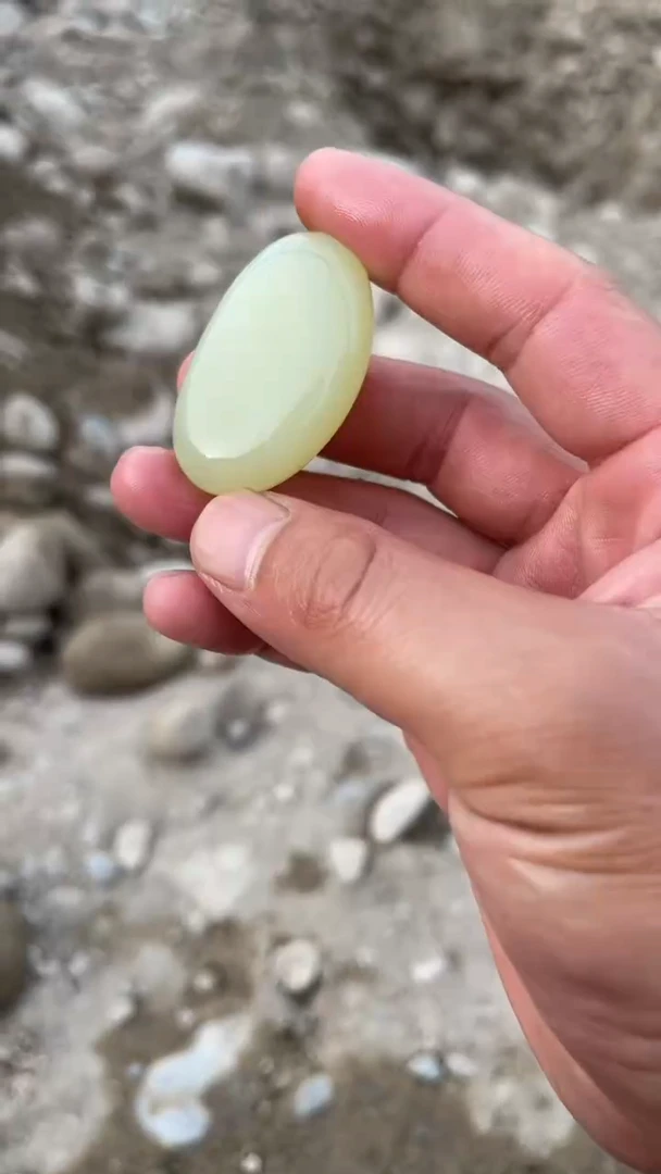 和田玉未镶嵌颈饰003