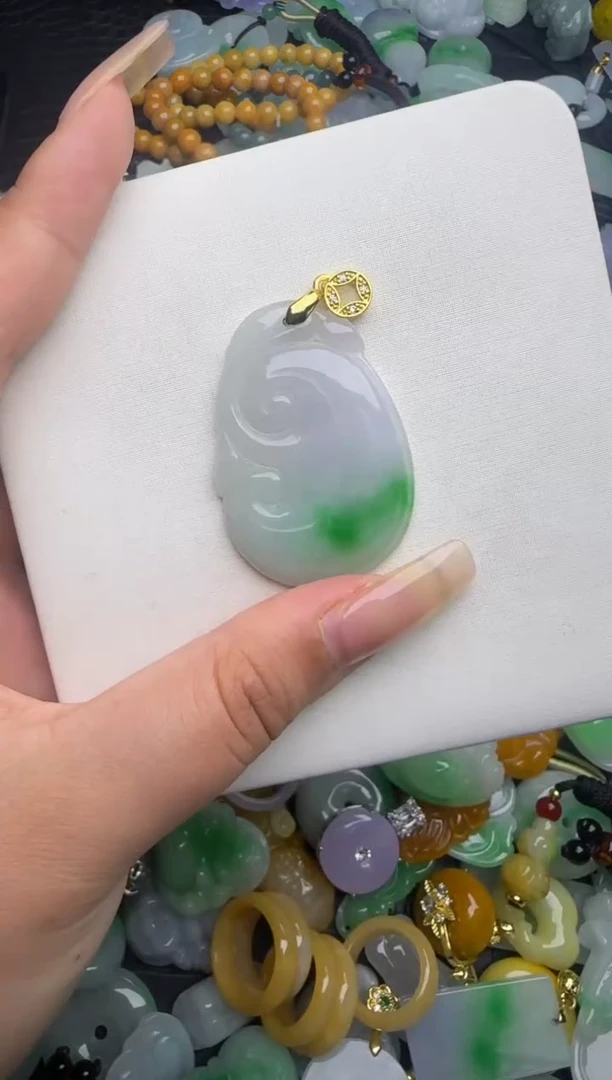翡翠未镶嵌颈饰天然缅甸翡翠吊坠