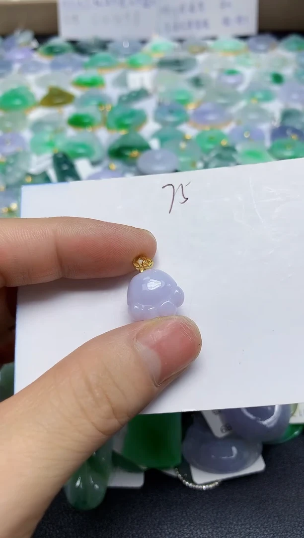 翡翠未镶嵌颈饰天然缅甸翡翠A货