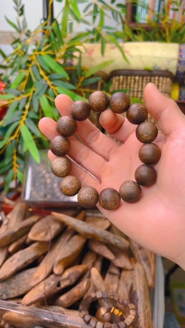 沉香手串涛***8棋楠圆珠单圈