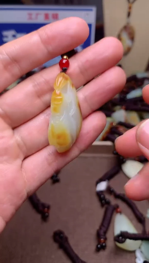 【闪购商品】和田玉颈饰未镶嵌1