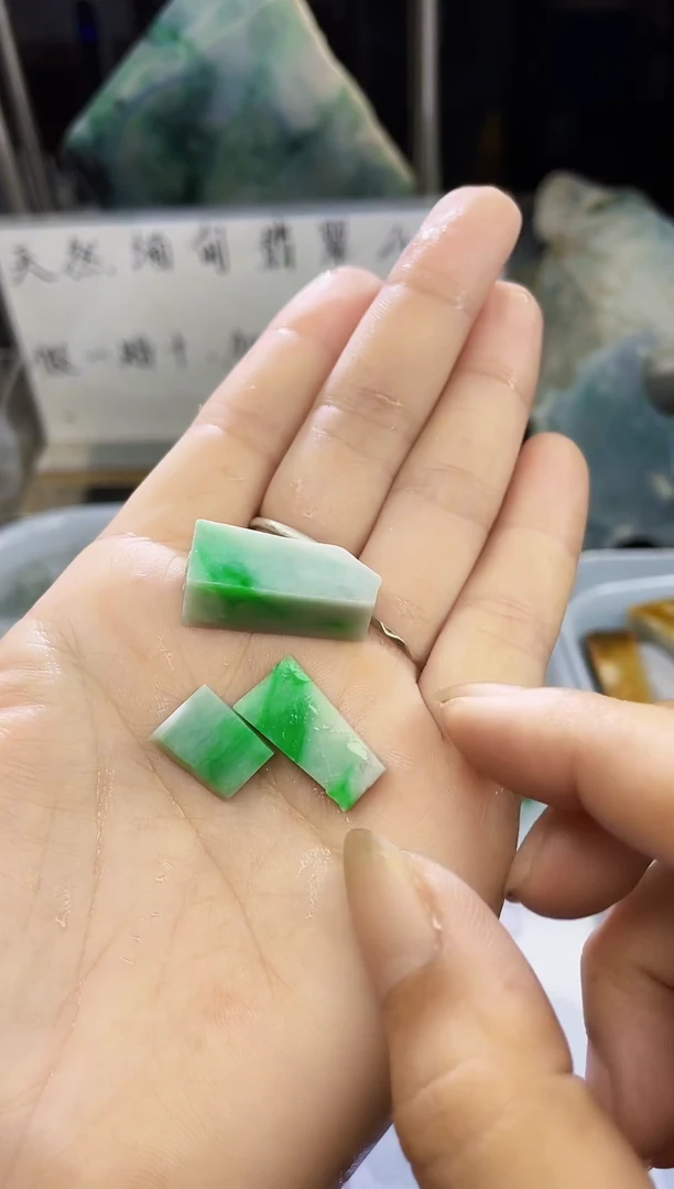 未镶嵌挂件翡翠天然缅甸翡翠A货