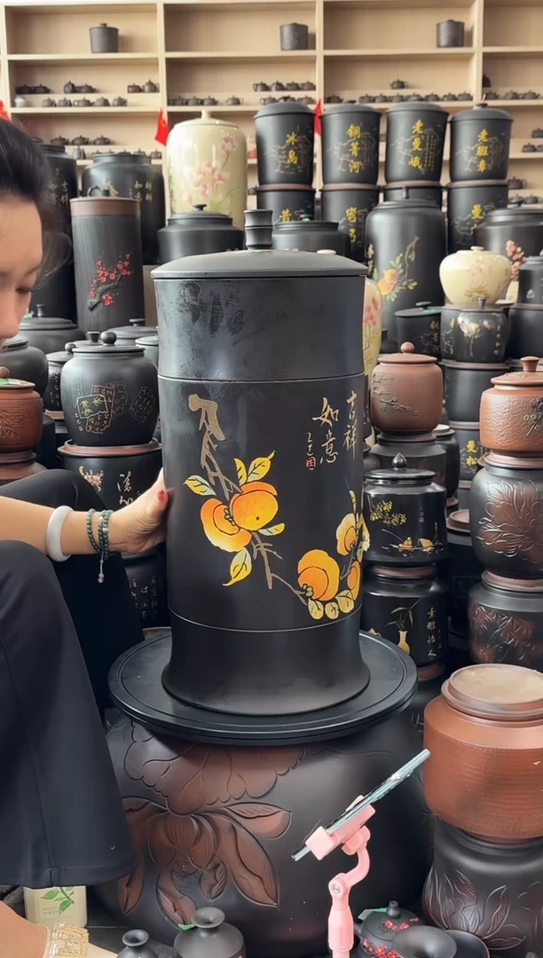 罐瑕疵 彩填21饼缸  高59cm  853