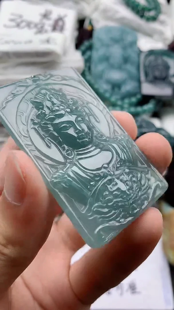 翡翠未镶嵌颈饰88888888888888