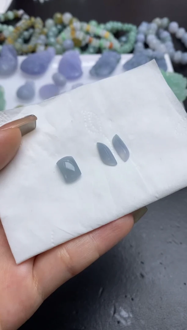 定制翡翠未镶嵌翡翠毛货~