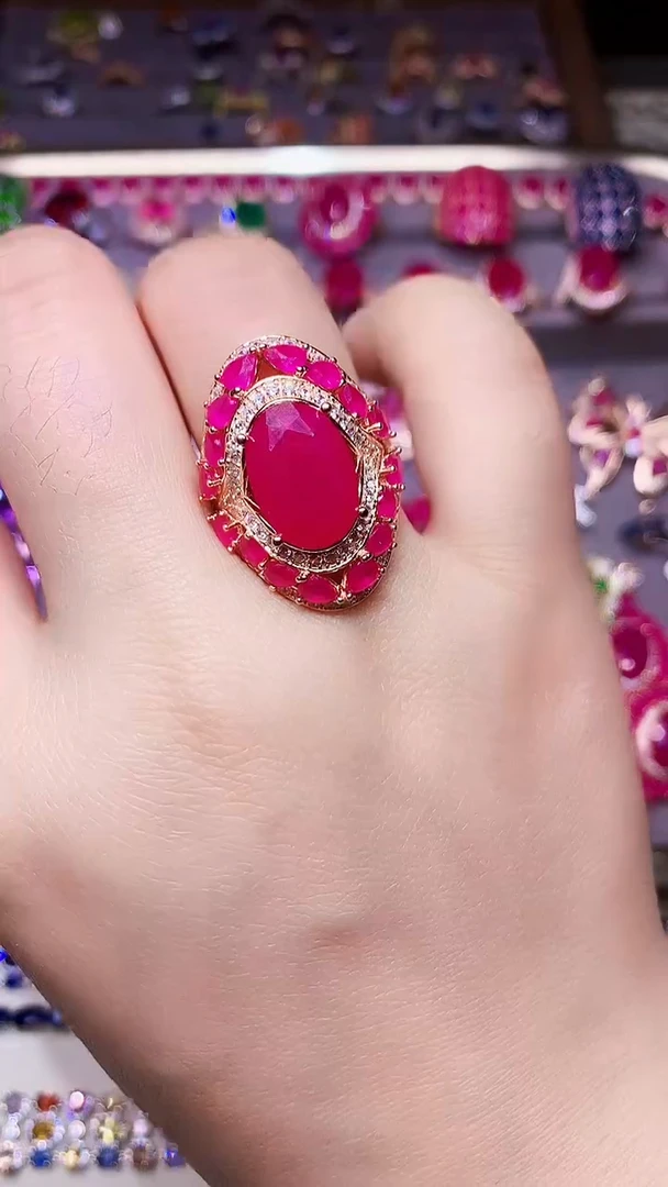 银S925镶嵌戒指红宝石....