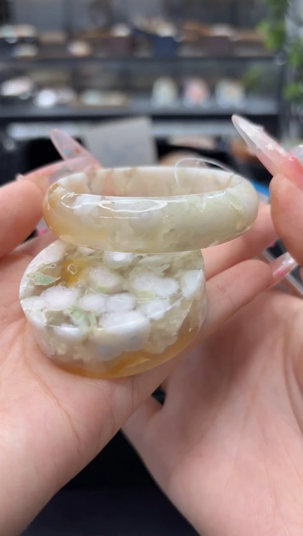 未镶嵌手镯石英质玉178(52圈赠送镯心)