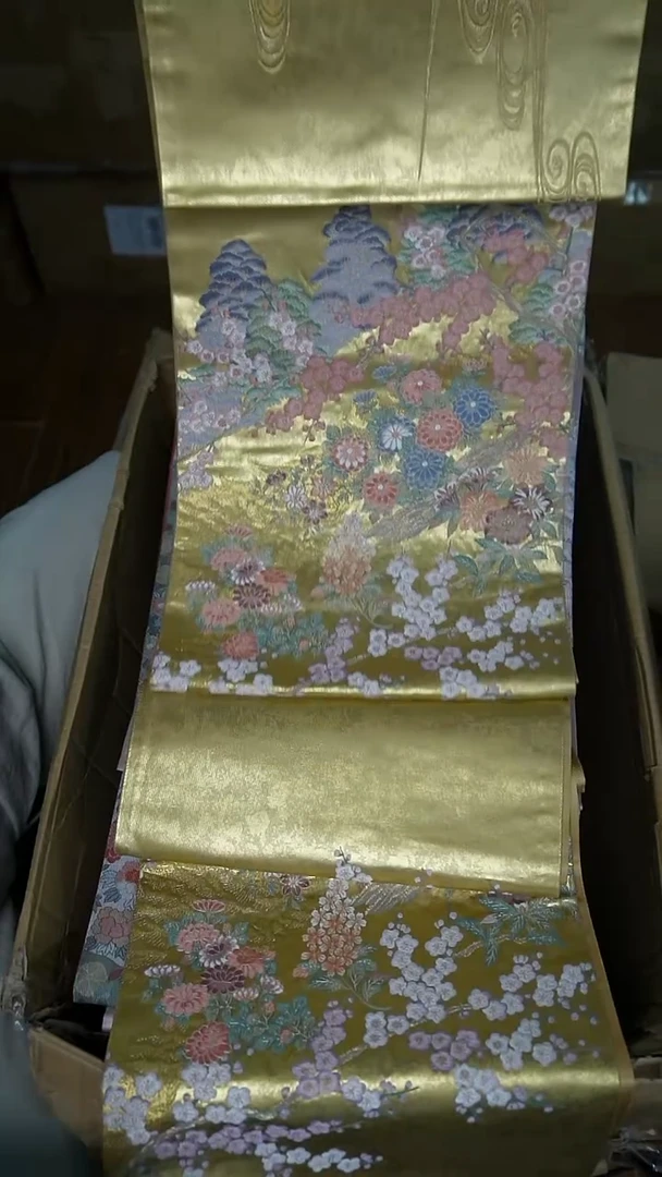 织绣可*箔底三通花卉