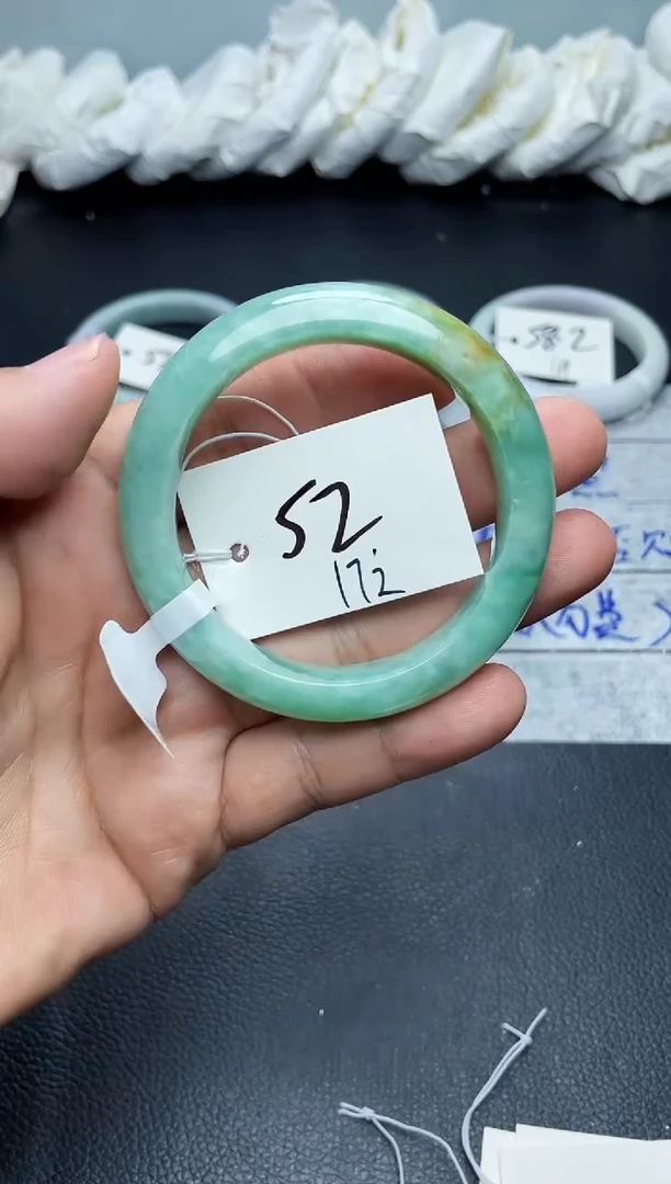未镶嵌手镯翡翠172