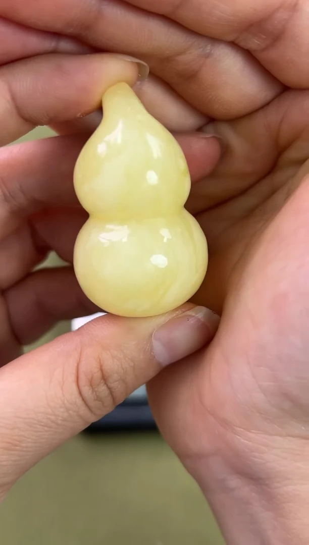 裸石琥珀未镶嵌琥珀蜜蜡吊坠