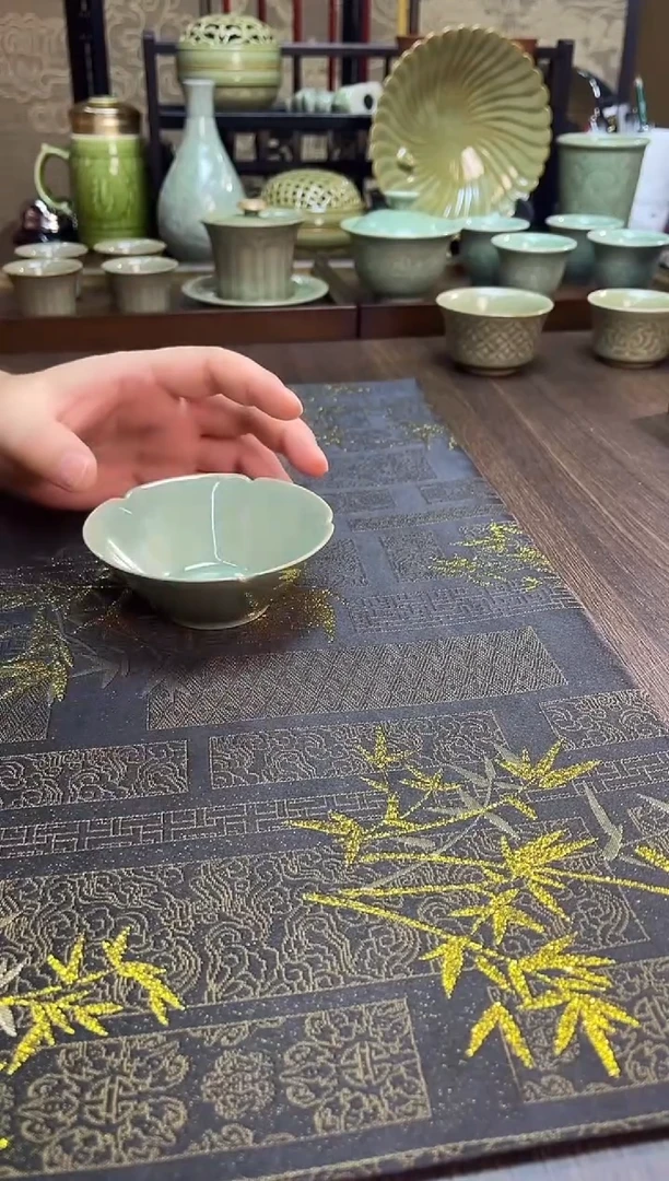 耀州瓷五瓣葵口盏