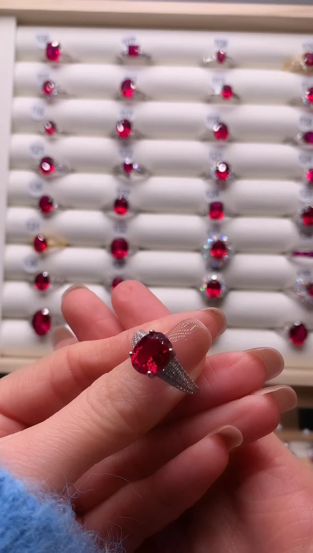 5红宝石（处理）红宝石戒指