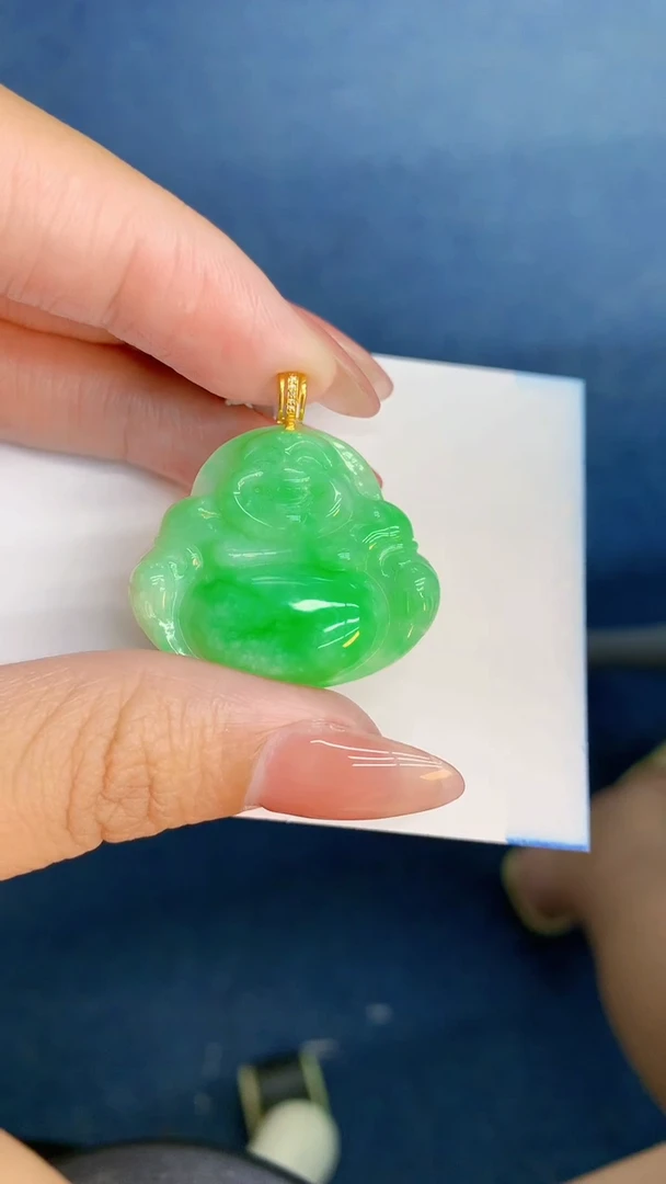 翡翠18K金镶嵌颈饰           1