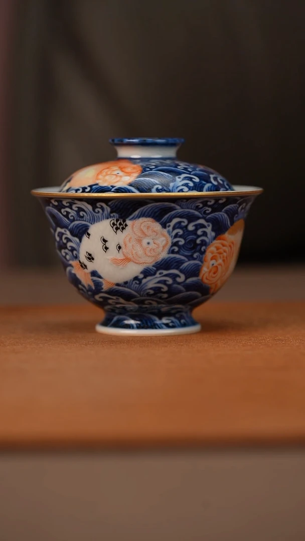 又见春风青花雕刻加彩兰寿盖碗