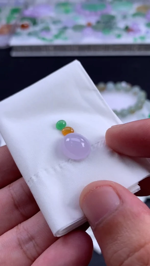 未镶嵌定制翡翠_**?翡翠