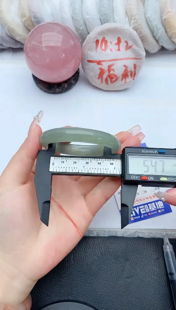 【闪购商品】石英质玉手镯未镶嵌119+54/55