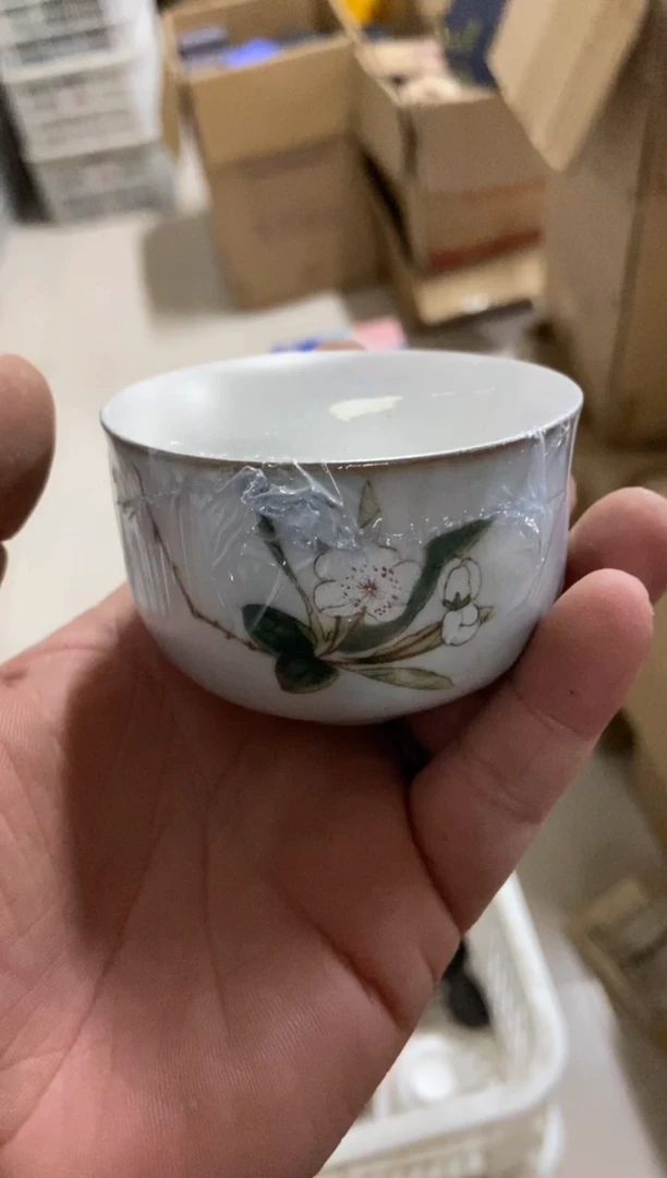 杯无运费险有瑕疵的摄影的产品有使用过的痕迹有点脏介意勿拍