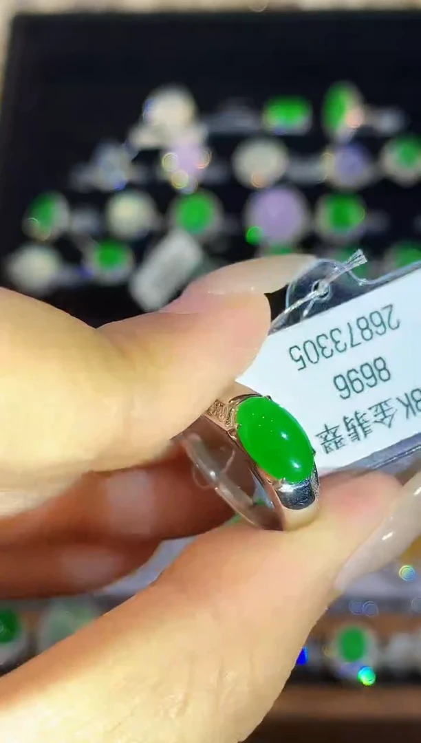 翡翠戒指18K金镶嵌CZ多样性发其一