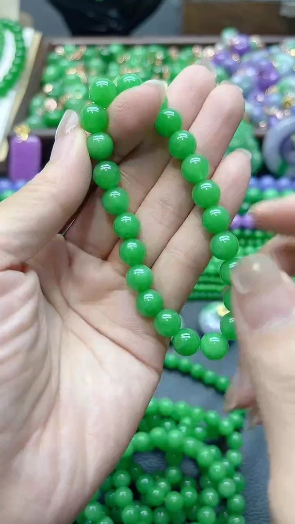 吊坠(赠链)14K金镶嵌翡翠10,mm绿手串