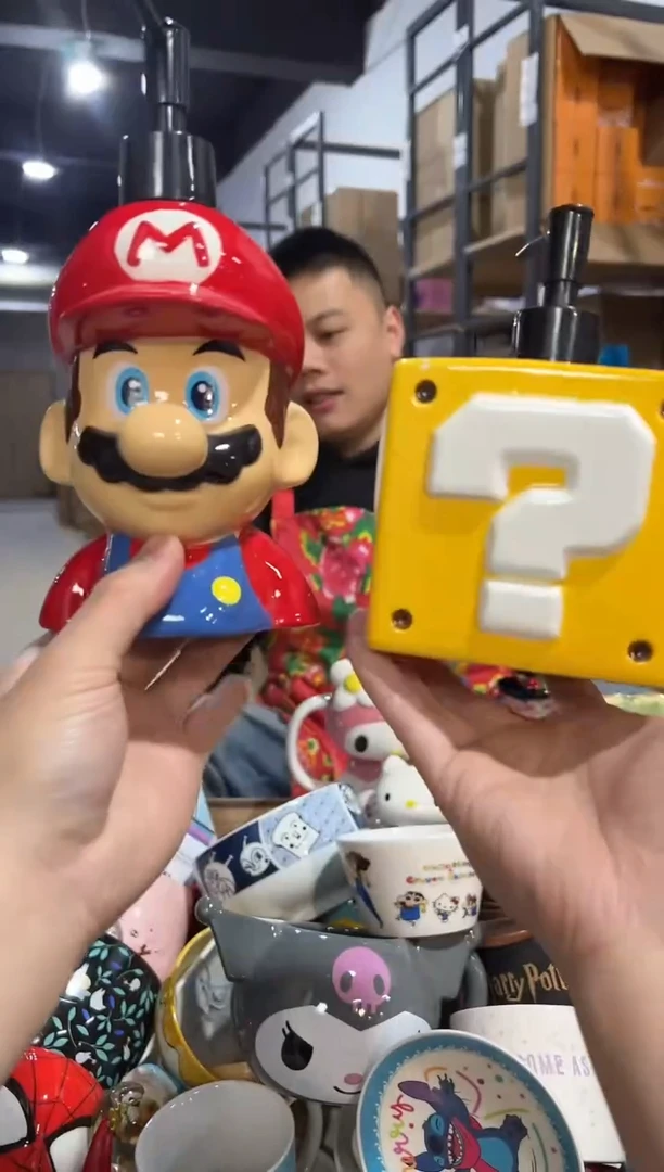 【闪购商品】杯b款马里奥按压瓶加问号按压瓶